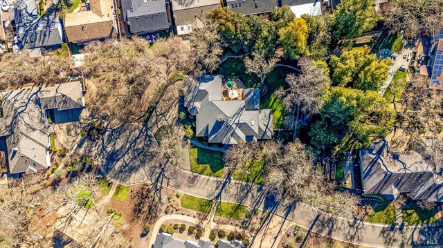 934 Fairway Dr, Sonoma, CA 95476