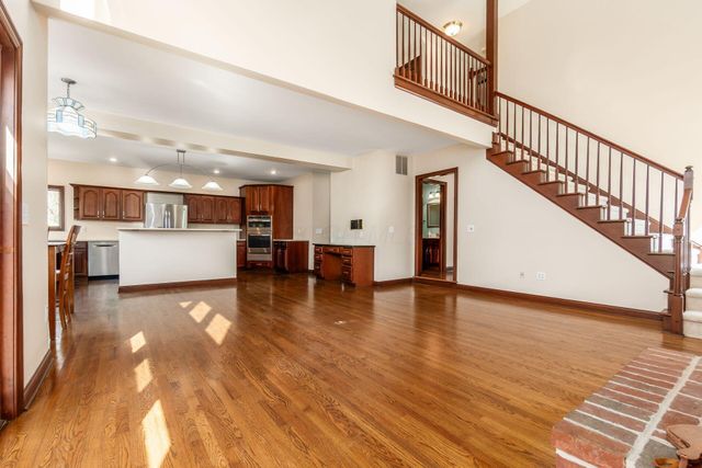 10900 Buckingham Place, Powell, OH 43065