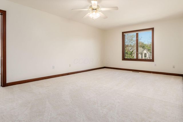 10900 Buckingham Place, Powell, OH 43065