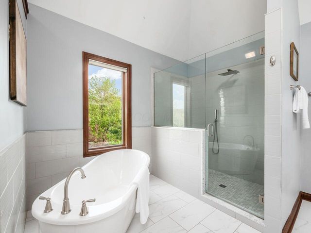 10900 Buckingham Place, Powell, OH 43065