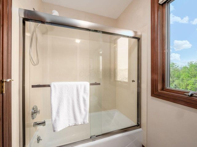 10900 Buckingham Place, Powell, OH 43065