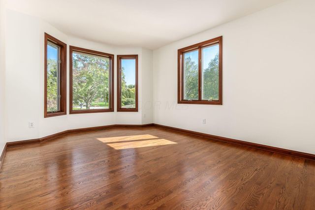 10900 Buckingham Place, Powell, OH 43065