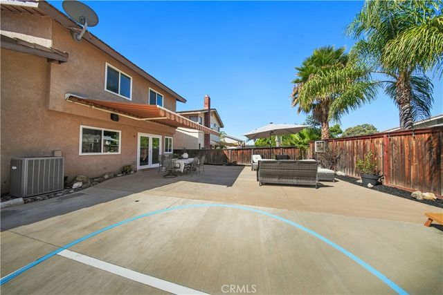 21 Calle Vaqueta, Rancho Santa Margarita, CA 92688