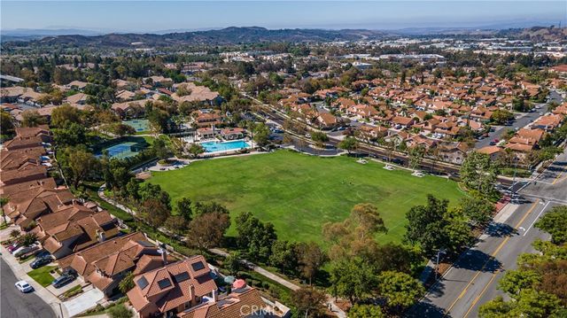 21 Calle Vaqueta, Rancho Santa Margarita, CA 92688