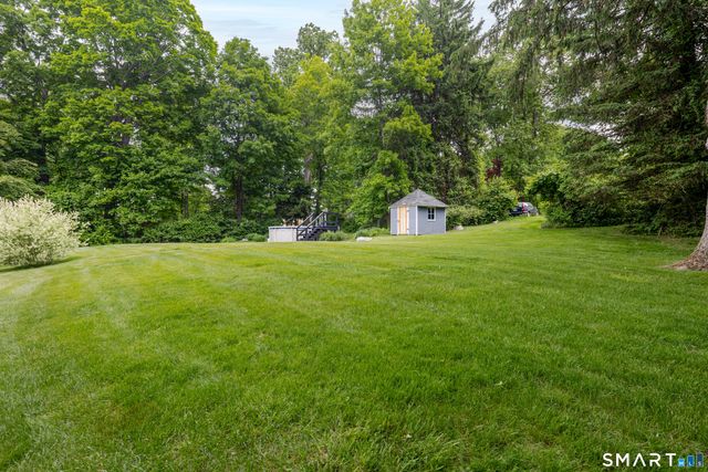 4 Kearn Road, New Fairfield, CT 06812
