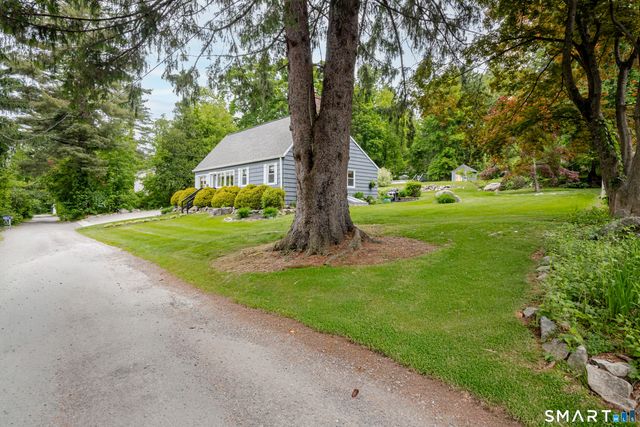 4 Kearn Road, New Fairfield, CT 06812