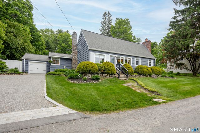 4 Kearn Road, New Fairfield, CT 06812
