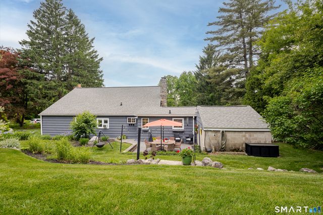 4 Kearn Road, New Fairfield, CT 06812