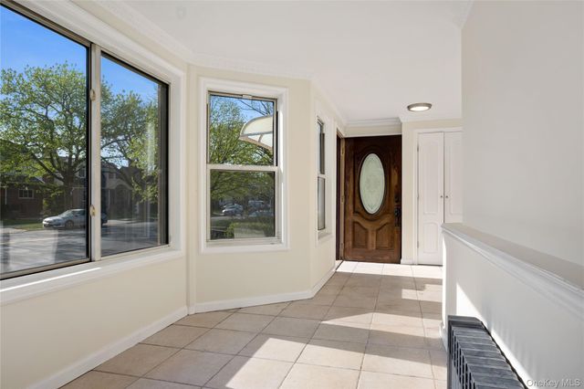 73-33 188th Street, Fresh Meadows, NY 11366