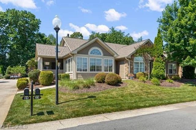 23 Pitlockry Place, Greensboro, NC 27407