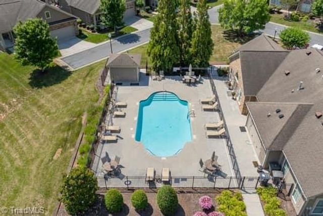 23 Pitlockry Place, Greensboro, NC 27407