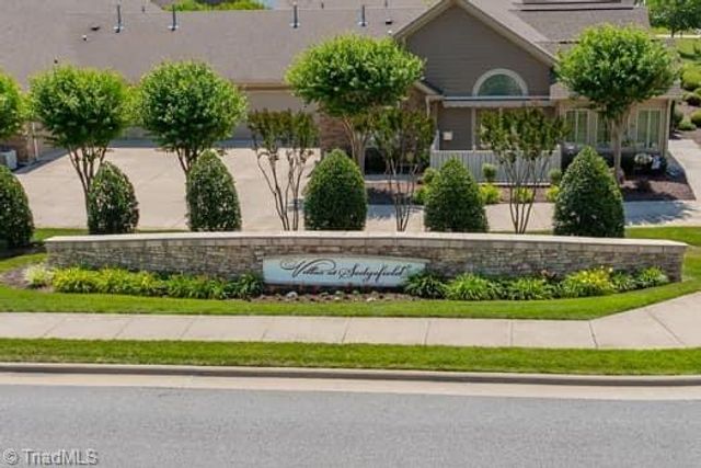 23 Pitlockry Place, Greensboro, NC 27407