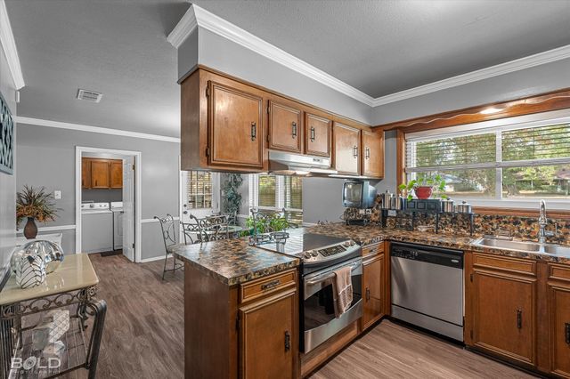 6128 N Weatherby Drive, Shreveport, LA 71129