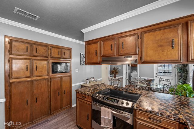 6128 N Weatherby Drive, Shreveport, LA 71129