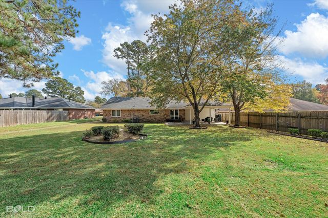 6128 N Weatherby Drive, Shreveport, LA 71129