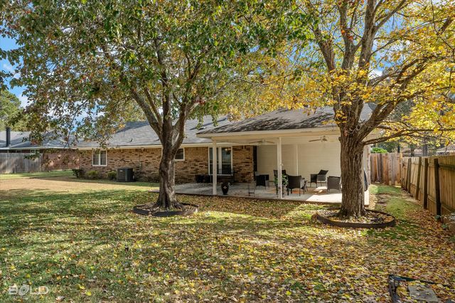 6128 N Weatherby Drive, Shreveport, LA 71129