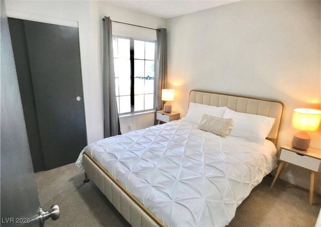 6348 Greyhawk Avenue, Las Vegas, NV 89108