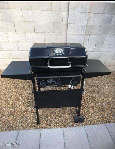 6348 Greyhawk Avenue, Las Vegas, NV 89108