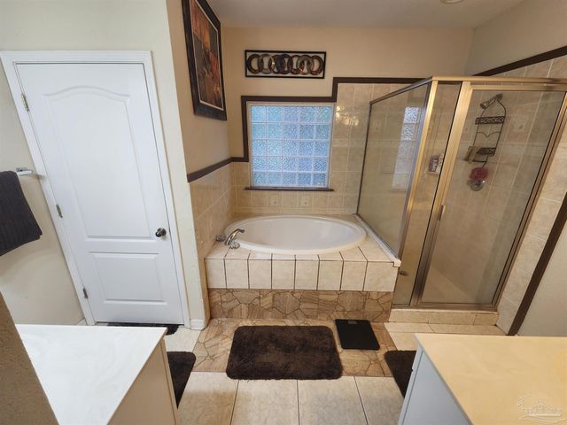 1265 Mazurek Blvd, Pensacola, FL 32514