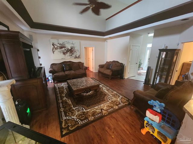 1265 Mazurek Blvd, Pensacola, FL 32514