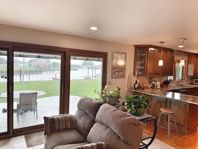 32160 S River Road, Harrison Twp, MI 48045