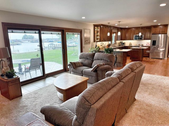 32160 S River Road, Harrison Twp, MI 48045