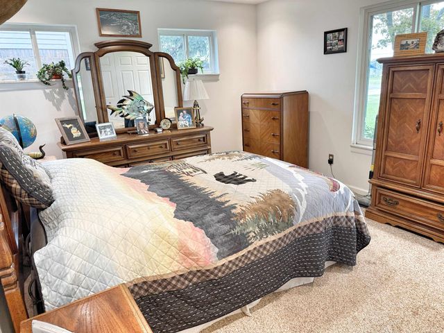 32160 S River Road, Harrison Twp, MI 48045