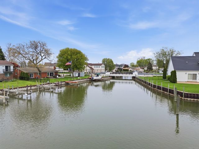 32160 S River Road, Harrison Twp, MI 48045