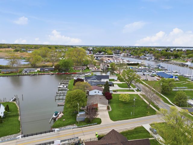 32160 S River Road, Harrison Twp, MI 48045