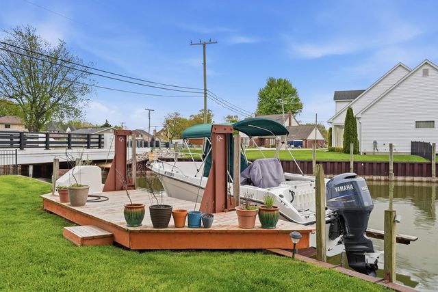 32160 S River Road, Harrison Twp, MI 48045