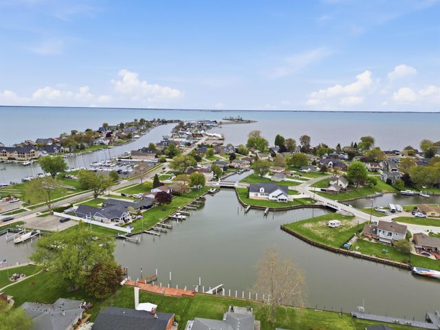 32160 S River Road, Harrison Twp, MI 48045