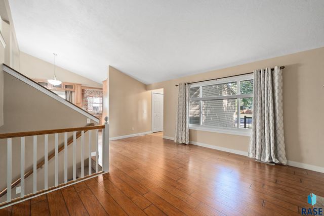 5404 W Chelsea Dr Drive, Sioux Falls, SD 57106