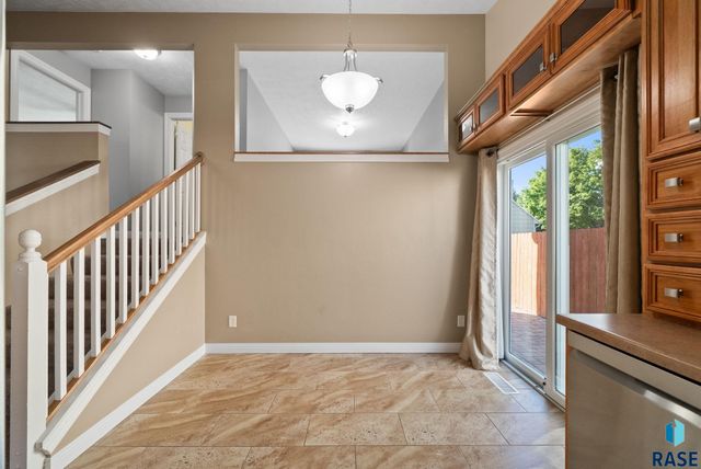 5404 W Chelsea Dr Drive, Sioux Falls, SD 57106