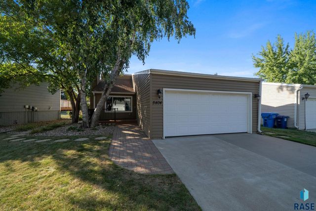 5404 W Chelsea Dr Drive, Sioux Falls, SD 57106