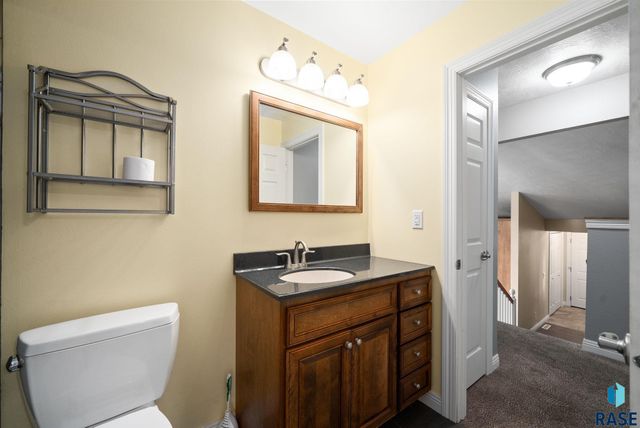 5404 W Chelsea Dr Drive, Sioux Falls, SD 57106