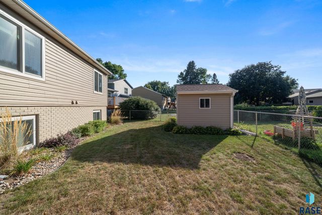 5404 W Chelsea Dr Drive, Sioux Falls, SD 57106