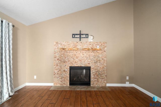 5404 W Chelsea Dr Drive, Sioux Falls, SD 57106