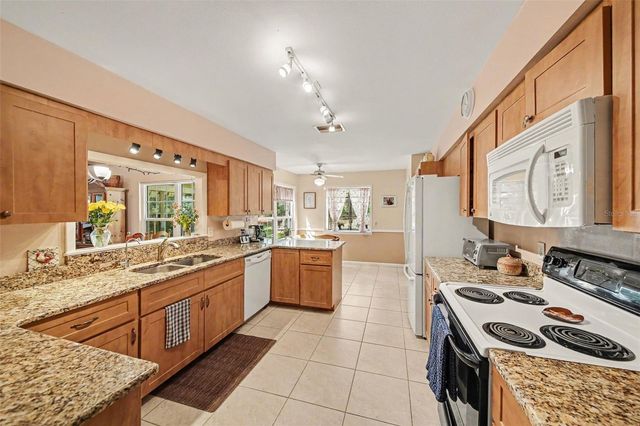 284 CLEARVIEW ROAD, Oviedo, FL 32766
