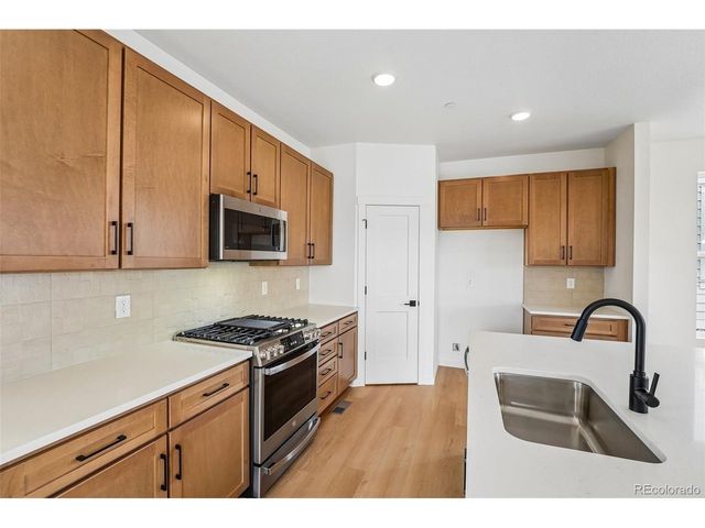 1879 Chestnut Ave, Erie, CO 80516