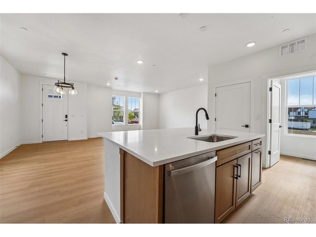 1879 Chestnut Ave, Erie, CO 80516