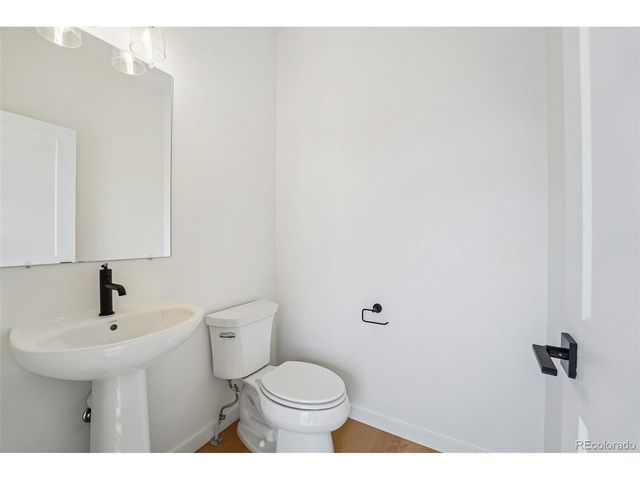 1879 Chestnut Ave, Erie, CO 80516