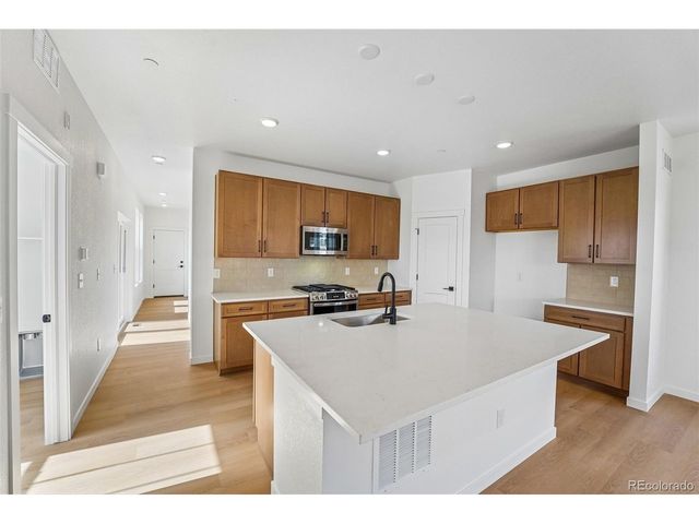1879 Chestnut Ave, Erie, CO 80516