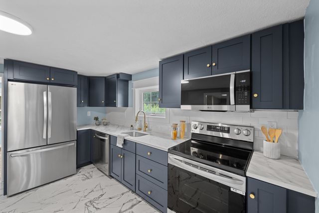 217 W Main Street, Northborough, MA 01532
