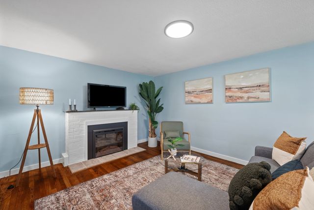 217 W Main Street, Northborough, MA 01532