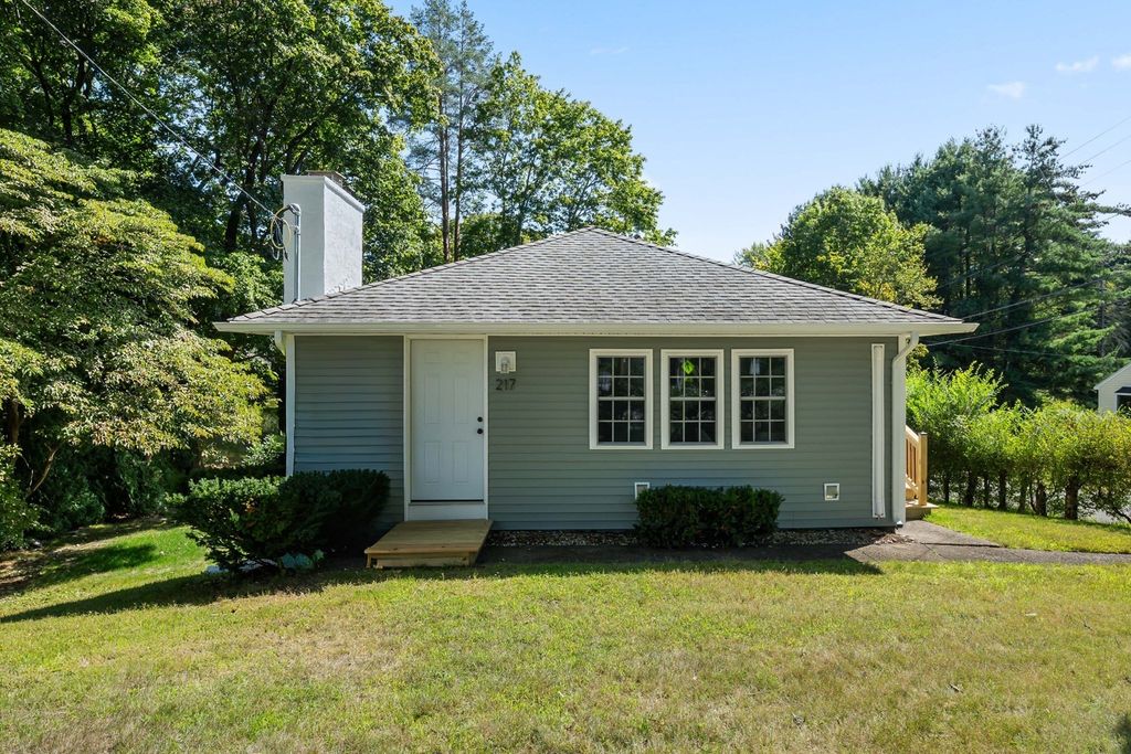 217 W Main Street, Northborough, MA 01532
