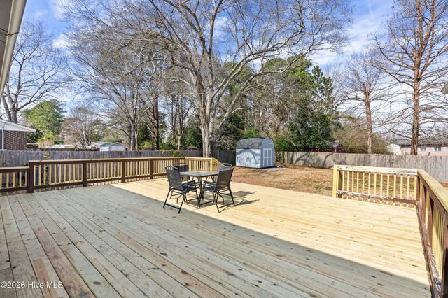 609 Forest Grove Avenue, Jacksonville, NC 28540