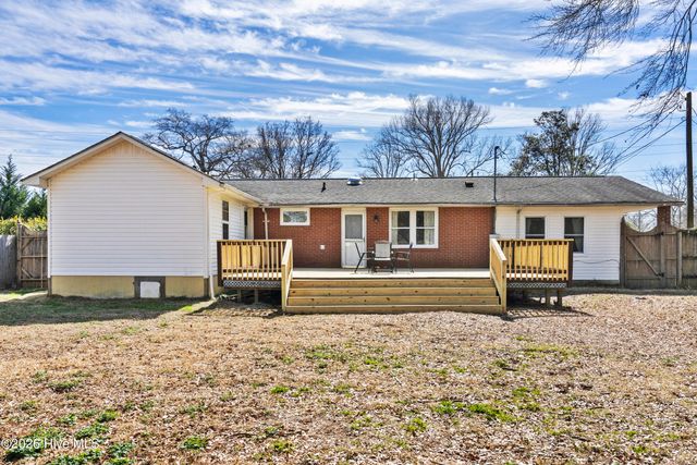 609 Forest Grove Avenue, Jacksonville, NC 28540