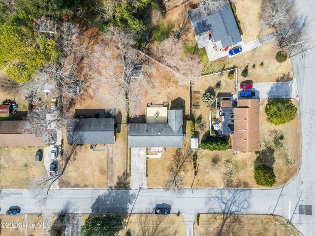 609 Forest Grove Avenue, Jacksonville, NC 28540