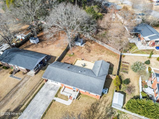 609 Forest Grove Avenue, Jacksonville, NC 28540