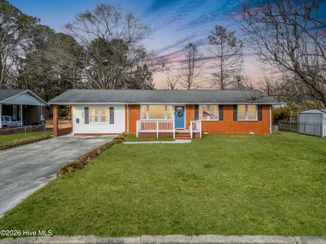 609 Forest Grove Avenue, Jacksonville, NC 28540